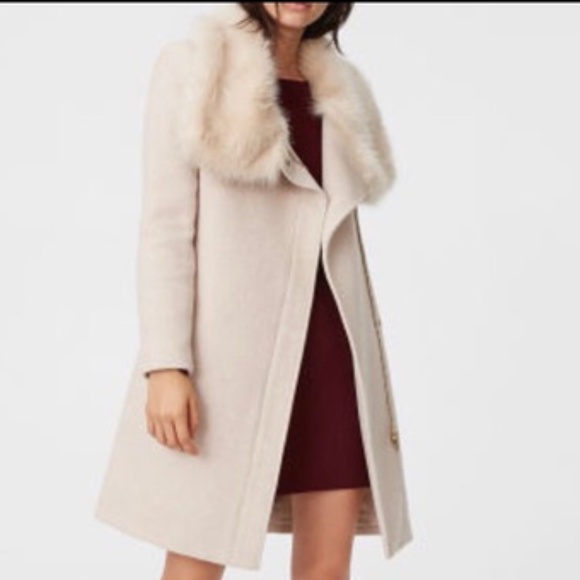 Club Monaco Jackets & Blazers - 🎉CLUB MONACO Wool Overcoat w Faux Fur collar XS